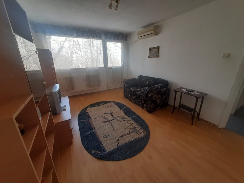 Drumul Taberei, Favorit